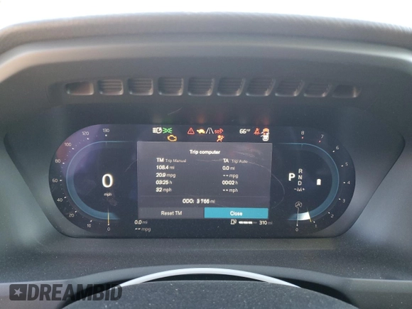 2025 Volvo XC90 Plus with VIN YV4062PE6S1342087, listed as a Copart auction lot 43110805 with 3,766 mi miles and Clean Title. Bid and sale history available at DreamBid. Image 9.