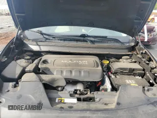 2016 Jeep Cherokee Sport z VIN 1C4PJLAB2GW257018, wystawiony jako Copart lot #55560405 z przebiegiem 97 105 mil mil oraz Szkoda całkowita • Salvage title. Historia ofert i sprzedaży dostępna na DreamBid. Obrazek 11.