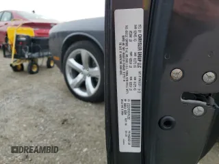 2013 Dodge Challenger R/T z VIN 2C3CDYBT0DH741262, wystawiony jako Copart lot #49185255 z przebiegiem 97 902 mil mil oraz Szkoda całkowita • Salvage title. Historia ofert i sprzedaży dostępna na DreamBid. Obrazek 12.