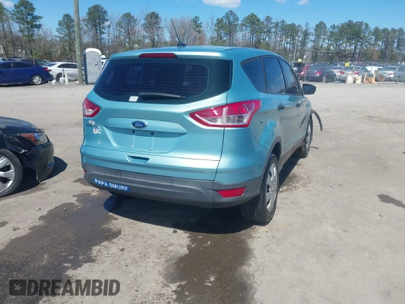 2013 Ford Escape S with VIN 1FMCU0F78DUA70572, listed as a IAAI auction lot 41880136 with 204,249 mi miles. Bid and sale history available at carsss.com. Image 4.