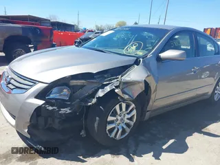 2012 Nissan Altima 2.5 S with VIN 1N4AL2AP1CC230917, listed as a IAAI auction lot 39115344 with 194,758 mi miles. Bid and sale history available at carsss.com. Image 6.