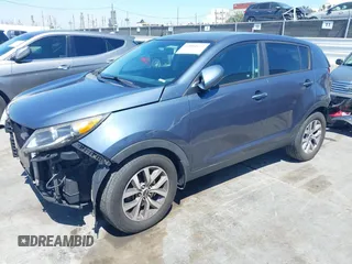 2016 Kia Sportage LX with VIN KNDPB3AC3G7838754, listed as a IAAI auction lot 42004172 with 184,857 mi miles. Bid and sale history available at carsss.com. Image 18.