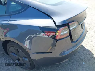 2023 Tesla Model 3 с VIN 5YJ3E1EA8PF400213, выставлен на аукционе IAAI как лот 42117720 с пробегом 54 529 миль миль и . История ставок и продаж доступна на DreamBid. Изображение 6.