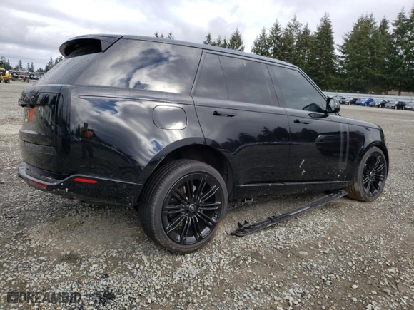 2024 Land Rover Range Rover SE with VIN SALKP9E98RA210376, listed as a Copart auction lot 47433125 with 13,950 mi miles and Salvage Title. Bid and sale history available at carsss.com. Image 3.