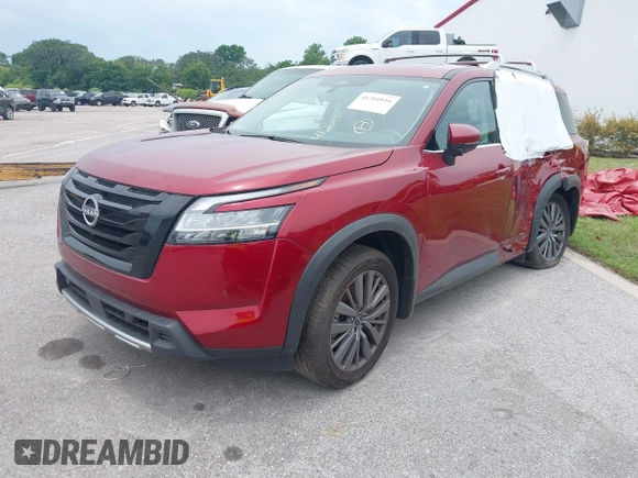 2024 Nissan Pathfinder SL z VIN 5N1DR3CB6RC230381, wystawiony jako IAAI lot #41201816 z przebiegiem 7 245 mil mil oraz . Historia ofert i sprzedaży dostępna na DreamBid. Obrazek 2.