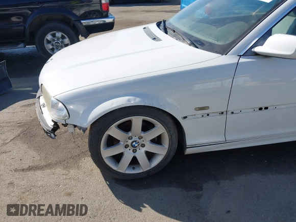 2003 BMW 3 Series 325Ci with VIN WBABS33433PG90017, listed as a IAAI auction lot 41360270 with Not provided miles and . Bid and sale history available at DreamBid. Image 6.