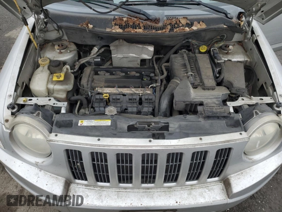 2007 Jeep Compass Sport with VIN 1J8FT47077D368914, listed as a Copart auction lot 88297555 with 192,157 mi miles and Salvage Title. Bid and sale history available at carsss.com. Image 12.