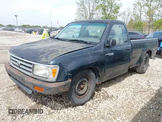 1993 Toyota T100 DX with VIN JT4VD10AXP0012790, listed as a IAAI auction lot 42179976 with 215,526 mi miles. Bid and sale history available at carsss.com. Image 2.