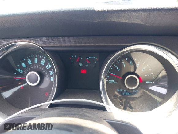2014 Ford Mustang V6 с VIN 1ZVBP8AM2E5275266, выставлен на аукционе IAAI как лот 42520260 с пробегом 117 589 миль миль и . История ставок и продаж доступна на DreamBid. Изображение 7.