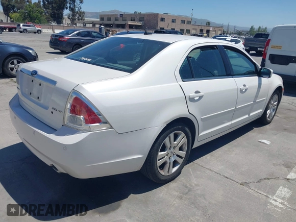 2009 Ford Fusion SEL with VIN 3FAHP08169R201450, listed as a IAAI auction lot 42200704 with 202,576 mi miles and . Bid and sale history available at carsss.com. Image 4.