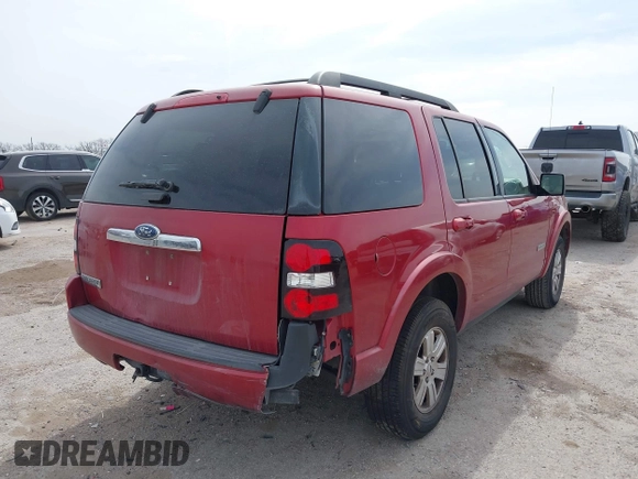 2008 Ford Explorer XLT z VIN 1FMEU63E78UA48891, wystawiony jako IAAI lot #41720120 z przebiegiem 217 578 mil mil oraz . Historia ofert i sprzedaży dostępna na DreamBid. Obrazek 4.