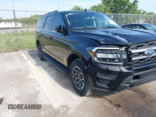 2024 Ford Expedition Max XLT with VIN 1FMJK1H83REA27722, listed as a IAAI auction lot 42376146 with 31,277 mi miles and . Bid and sale history available at DreamBid. Image 1.