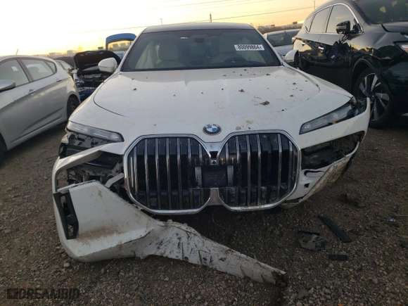 2023 BMW 7 Series 760i xDrive with VIN WBA33EJ04PCL84533, listed as a Copart auction lot 80099864 with 0 mi miles and Salvage Title. Bid and sale history available at carsss.com. Image 5.