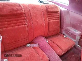 1980 Pontiac Firebird z VIN 2V87TAL116556, wystawiony jako Copart lot #64086644 z przebiegiem 15 342 mil mil oraz Szkody całkowita. Historia ofert i sprzedaży dostępna na DreamBid. Obrazek 10.