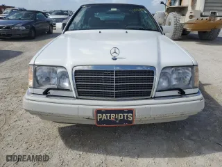 1995 Mercedes-Benz E Class with VIN WDBEA66E5SC280927, listed as a Copart auction lot 77246224 with 84,599 mi miles and Non Repairable. Bid and sale history available at carsss.com. Image 5.