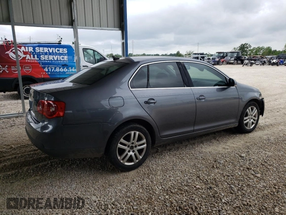 2007 Volkswagen Jetta 2.5 с VIN 3VWSF71KX7M032930, выставлен на аукционе Copart как лот 56703405 с пробегом 216 233 миль миль и Списание • Salvage title. История ставок и продаж доступна на DreamBid. Изображение 3.