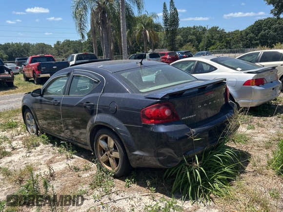 2011 Dodge Avenger Lux with VIN 1B3BD2FG4BN551682, listed as a Copart auction lot 55530025 with 135,595 mi miles and Clean Title. Bid and sale history available at carsss.com. Image 3.