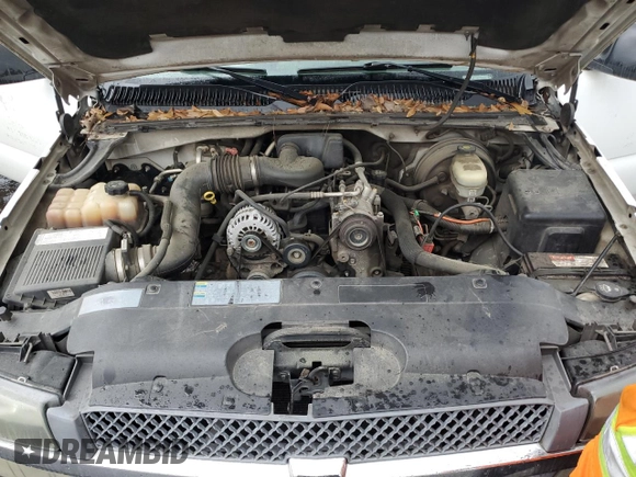 2005 Chevrolet Silverado 1500 Work Truck with VIN 1GCEC14X45Z226541, listed as a Copart auction lot 51903105 with 307,751 mi miles and Salvage Title. Bid and sale history available at carsss.com. Image 11.