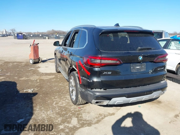 2023 BMW X5 sDrive40i with VIN 5UXCR4C04P9R23026, listed as a IAAI auction lot 41419246 with 40,412 mi miles. Bid and sale history available at carsss.com. Image 3.