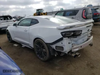 2022 Chevrolet Camaro ZL1 with VIN 1G1FK1R6XN0106778, listed as a Copart auction lot 42285774 with 7,880 mi miles and Non Repairable. Bid and sale history available at carsss.com. Image 2.