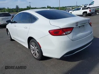2015 Chrysler 200 Limited z VIN 1C3CCCAB4FN746280, wystawiony jako IAAI lot #42521951 z przebiegiem 156 794 mil mil oraz . Historia ofert i sprzedaży dostępna na DreamBid. Obrazek 3.