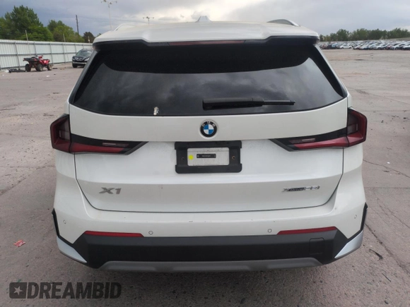 2023 BMW X1 xDrive28i with VIN WBX73EF06P5X45961, listed as a Copart auction lot 56417925 with 32,036 mi miles and Clean title. Bid and sale history available at DreamBid. Image 6.