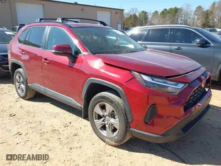 2022 Toyota RAV4 XLE with VIN 2T3W1RFV9NW186218, listed as a IAAI auction lot 41656275 with 27,400 mi miles. Bid and sale history available at carsss.com. Image 1.