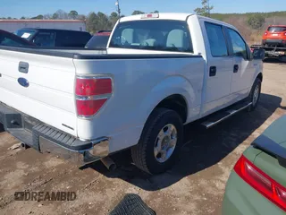 2014 Ford F-150 XL z VIN 1FTFW1CFXEFC26453, wystawiony jako IAAI lot #41490458 z przebiegiem 79 853 mil mil oraz . Historia ofert i sprzedaży dostępna na DreamBid. Obrazek 4.