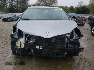 2011 Toyota Sienna XLE AAS with VIN 5TDYK3DC3BS097987, listed as a Copart auction lot 53044035 with 45,865 mi miles and Salvage Title. Bid and sale history available at carsss.com. Image 5.