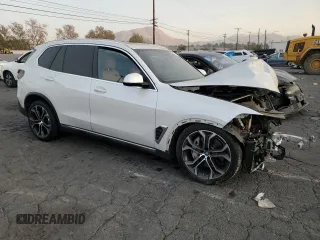 2024 BMW X5 xDrive50e with VIN 5UX43EU07R9S99719, listed as a Copart auction lot 86121144 with 0 mi miles and Salvage Title. Bid and sale history available at carsss.com. Image 4.