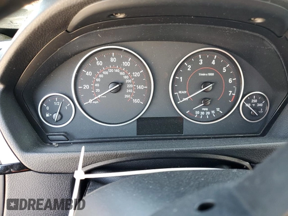 2014 BMW 3 Series 328i с VIN WBA3A5C50EP600835, выставлен на аукционе Copart как лот 48717465 с пробегом Не указан миль и Списание • Salvage title. История ставок и продаж доступна на DreamBid. Изображение 9.