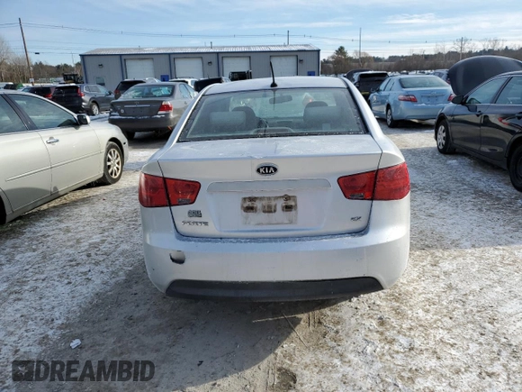 2011 Kia Forte EX with VIN KNAFU4A21B5425946, listed as a Copart auction lot 42389055 with 237,035 mi miles and Non Repairable. Bid and sale history available at carsss.com. Image 6.