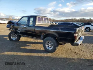 1989 Toyota Pickup с VIN JT4RN13P2K0004383, выставлен на аукционе Copart как лот 46108785 с пробегом 241 850 миль миль и Списание • Salvage title. История ставок и продаж доступна на DreamBid. Изображение 2.