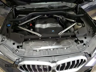 2024 BMW X6 xDrive40i with VIN 5UX33EX05R9V06924, listed as a Copart auction lot 49174315 with 28,443 mi miles and Clean Title. Bid and sale history available at carsss.com. Image 12.