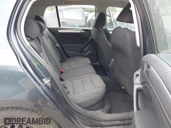 2013 Volkswagen Golf z VIN WVWDA7AJ6DW119673, wystawiony jako IAAI lot #42298935 z przebiegiem 165 674 mil mil oraz . Historia ofert i sprzedaży dostępna na DreamBid. Obrazek 8.