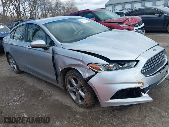 2013 Ford Fusion SE with VIN 3FA6P0HR0DR382809, listed as a IAAI auction lot 41240180 with 129,961 mi miles and . Bid and sale history available at DreamBid. Image 1.