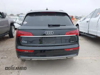 2021 Audi Q5 Premium Plus with VIN WA1BAAFY5M2065794, listed as a IAAI auction lot 41504108 with 47,085 mi miles. Bid and sale history available at carsss.com. Image 16.