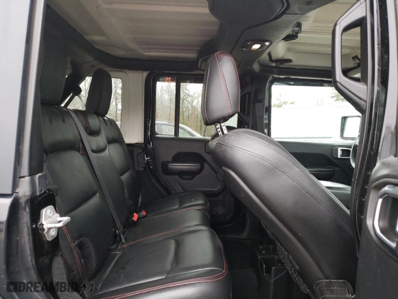 2018 Jeep Wrangler Unlimited Rubicon with VIN 1C4HJXFG1JW106940, listed as a Copart auction lot 82303054 with 83,492 mi miles and Salvage Title. Bid and sale history available at carsss.com. Image 11.