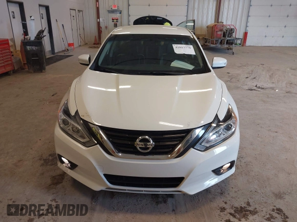 2018 Nissan Altima SR with VIN 1N4AL3AP7JC239057, listed as a IAAI auction lot 41817778 with 93,076 mi miles and . Bid and sale history available at carsss.com. Image 12.