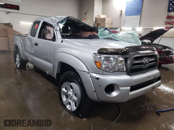 2010 Toyota Tacoma with VIN 5TEUX4EN2AZ714643, listed as a Copart auction lot 45962485 with 0 mi miles and Salvage Title. Bid and sale history available at carsss.com. Image 4.