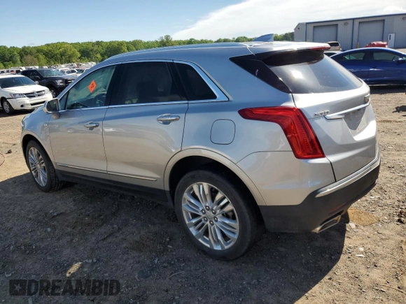 2019 Cadillac XT5 Premium Luxury FWD z VIN 1GYKNERS5KZ235627, wystawiony jako Copart lot #52512755 z przebiegiem Nie podano mil oraz Szkody całkowita. Historia ofert i sprzedaży dostępna na DreamBid. Obrazek 2.