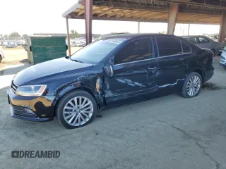 2016 Volkswagen Jetta Sedan 1.8T SEL with VIN 3VWL17AJ2GM227091, listed as a Copart auction lot 47609815 with 70,230 mi miles and Salvage Title. Bid and sale history available at carsss.com. Image 1.