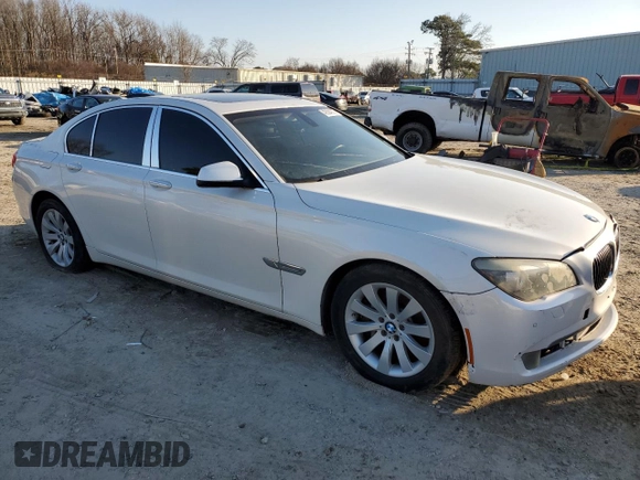 2009 BMW 7 Series 750i with VIN WBAKA83519CY35318, listed as a Copart auction lot 42594275 with 189,874 mi miles and Salvage Title. Bid and sale history available at DreamBid. Image 4.