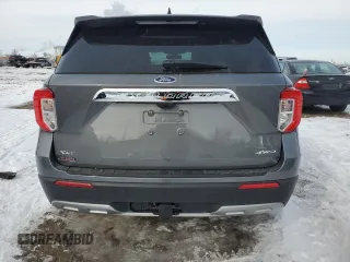 2024 Ford Explorer XLT with VIN 1FMSK8DH5RGA59658, listed as a Copart auction lot 45171085 with 7,960 mi miles and Salvage Title. Bid and sale history available at carsss.com. Image 6.
