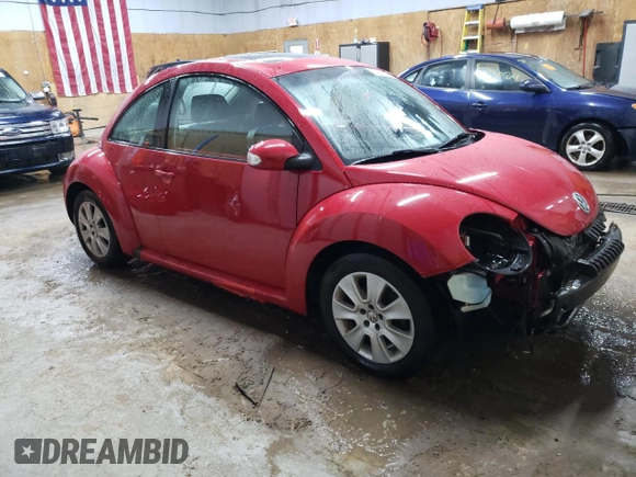 2008 Volkswagen New Beetle Coupe S with VIN 3VWRW31C88M526138, listed as a Copart auction lot 77848734 with 67,660 mi miles and Clean Title. Bid and sale history available at carsss.com. Image 4.