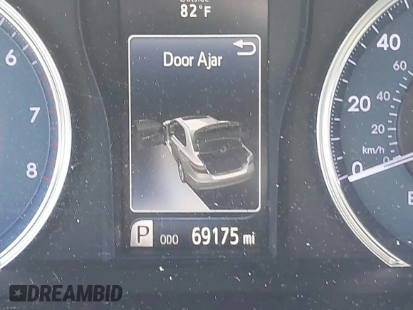 2017 Toyota Camry XLE with VIN 4T1BF1FK5HU677387, listed as a IAAI auction lot 42139984 with 69,175 mi miles and . Bid and sale history available at DreamBid. Image 15.
