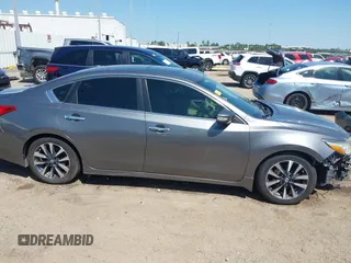 2016 Nissan Altima SR z VIN 1N4AL3AP5GC121498, wystawiony jako IAAI lot #41965883 z przebiegiem 128 381 mil mil oraz . Historia ofert i sprzedaży dostępna na DreamBid. Obrazek 14.