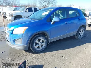 2015 Chevrolet Trax LS with VIN KL7CJPSB3FB203945, listed as a IAAI auction lot 41400874 with 175,326 mi miles. Bid and sale history available at carsss.com. Image 17.