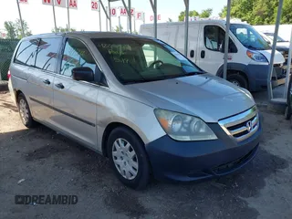 2005 Honda Odyssey LX z VIN 5FNRL38275B117069, wystawiony jako IAAI lot #42232470 z przebiegiem 265 180 mil mil oraz . Historia ofert i sprzedaży dostępna na DreamBid. Obrazek 1.
