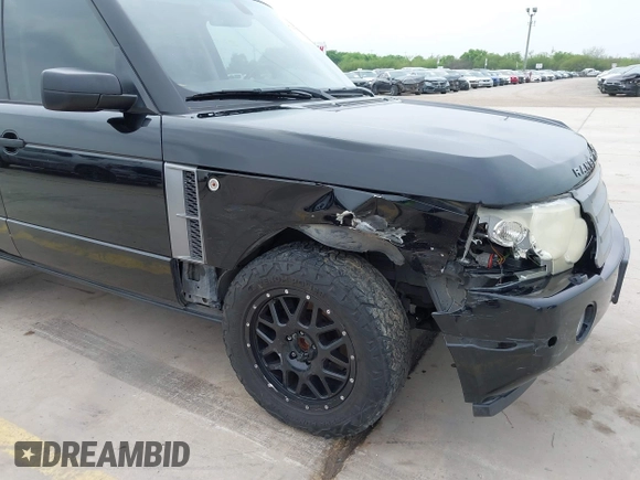2006 Land Rover Range Rover HSE with VIN SALME15486A235049, listed as a IAAI auction lot 41948648 with 211,154 mi miles. Bid and sale history available at carsss.com. Image 6.